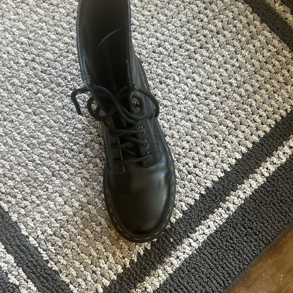 Doc Marten Laceup combat boots - Picture 5 of 8